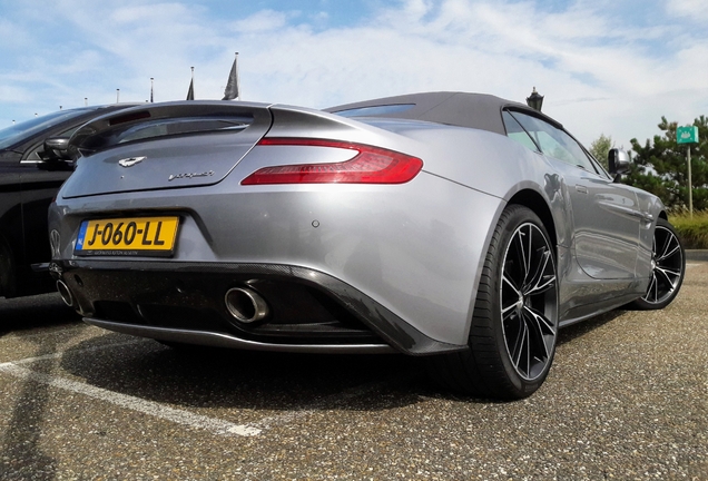 Aston Martin Vanquish Volante