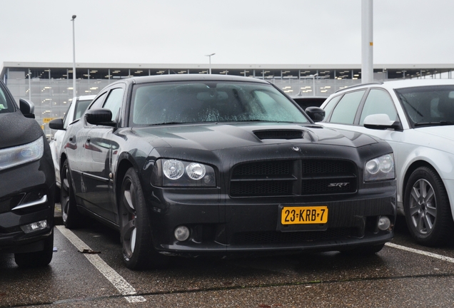 Dodge Charger SRT-8