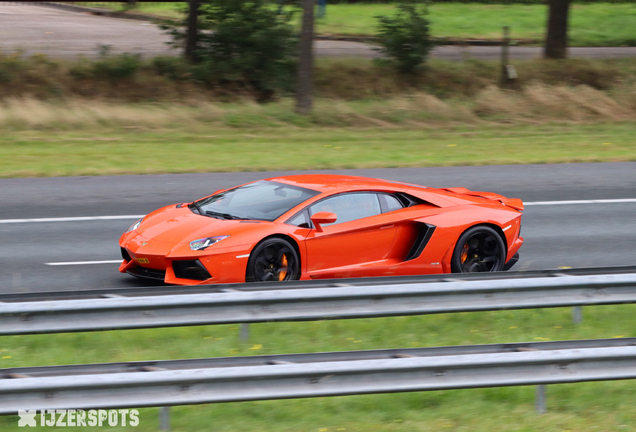 Lamborghini Aventador LP700-4