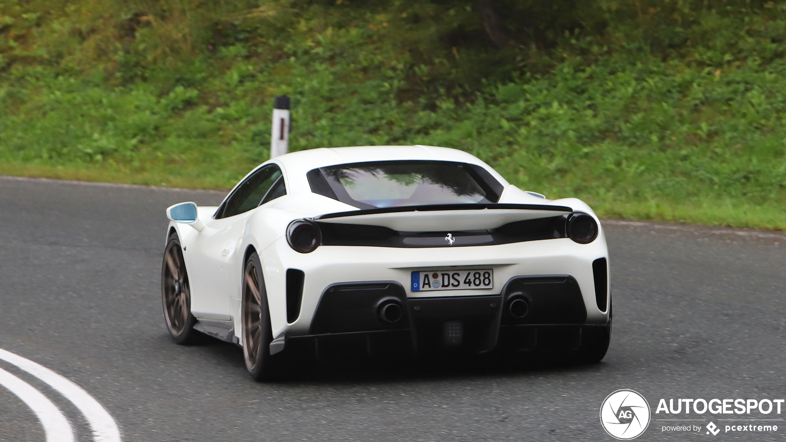 Ferrari 488 Pista Novitec Rosso