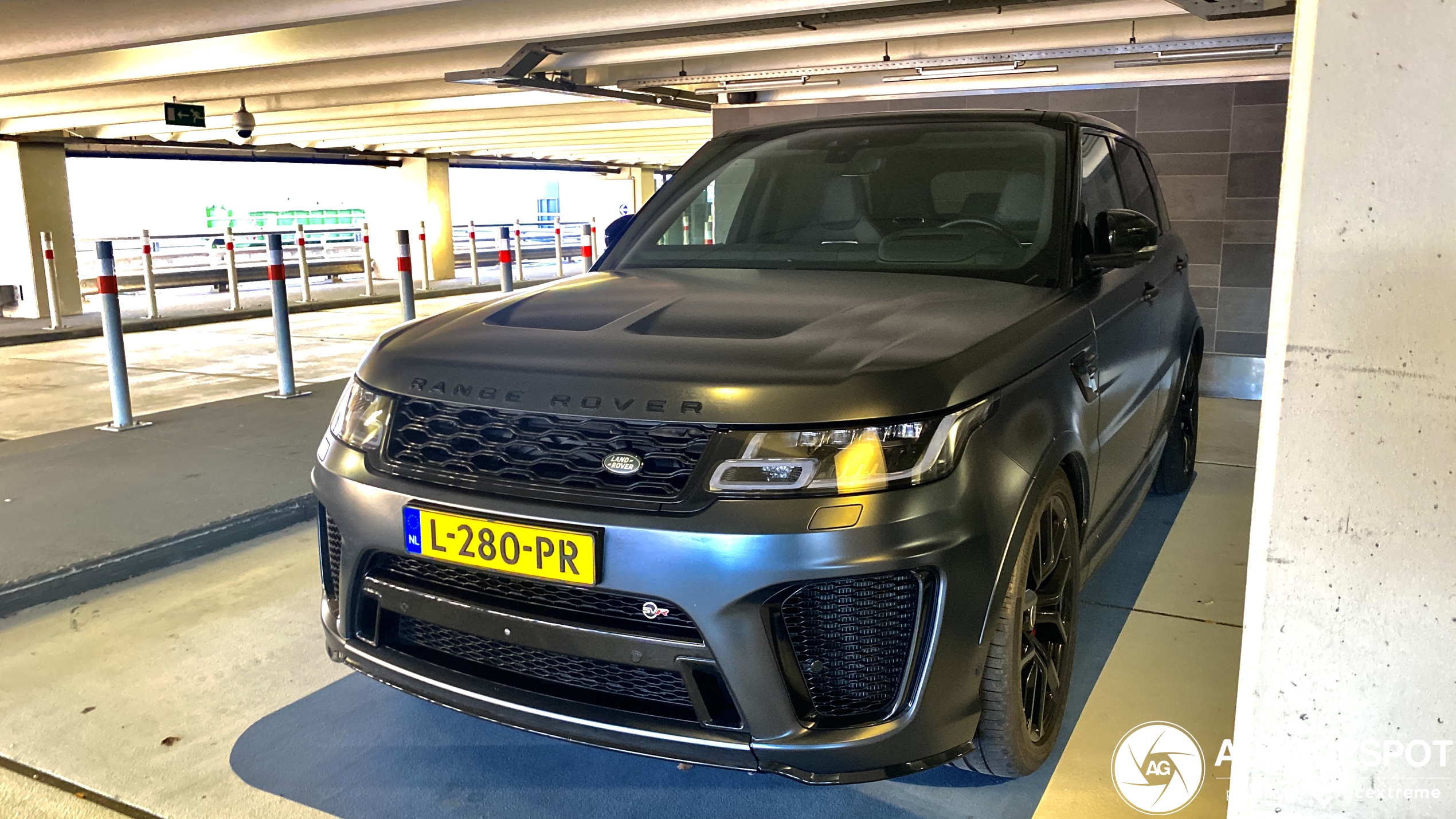 Land Rover Range Rover Sport SVR 2018