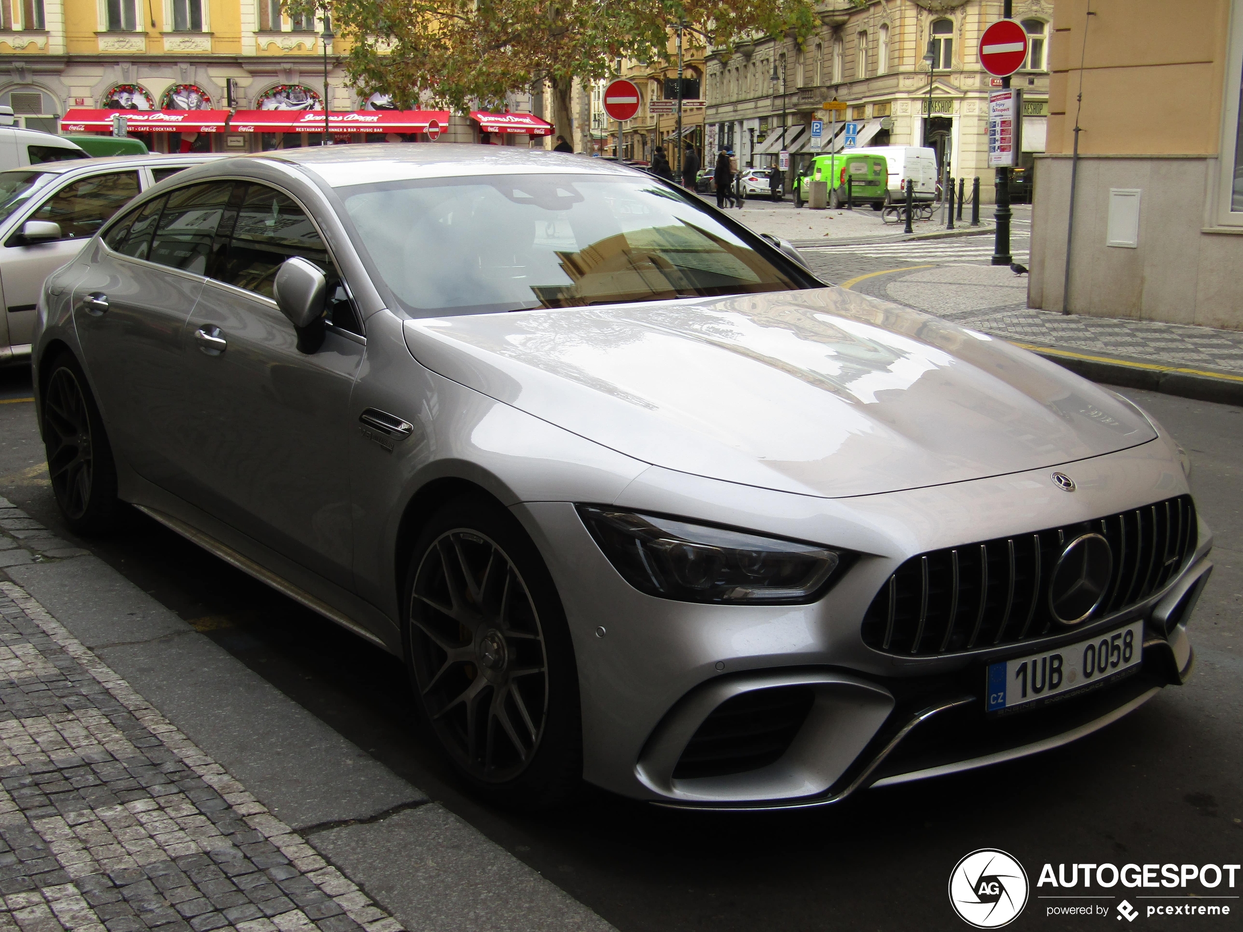 Mercedes-AMG GT 63 X290