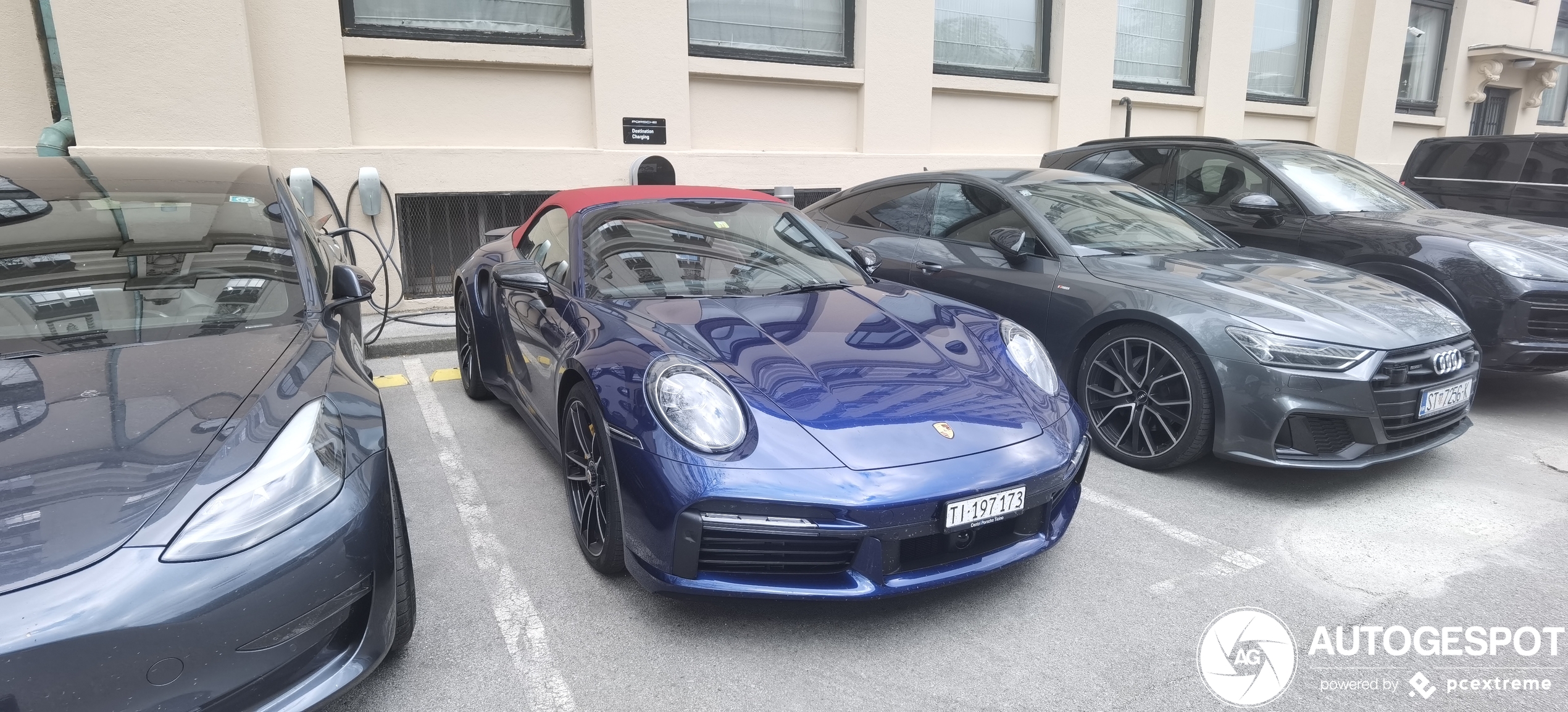 Porsche 992 Turbo S Cabriolet