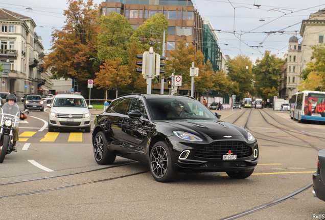 Aston Martin DBX