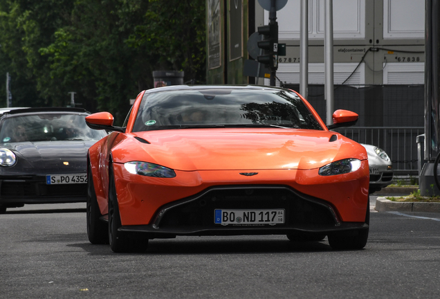 Aston Martin V8 Vantage 2018