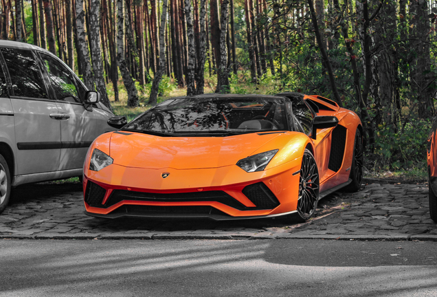 Lamborghini Aventador S LP740-4 Roadster