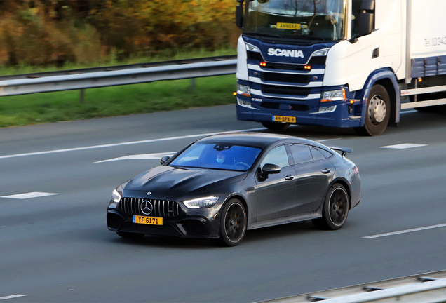 Mercedes-AMG GT 63 S X290