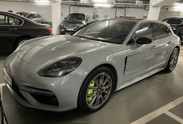 Porsche 971 Panamera Turbo S E-Hybrid Sport Turismo