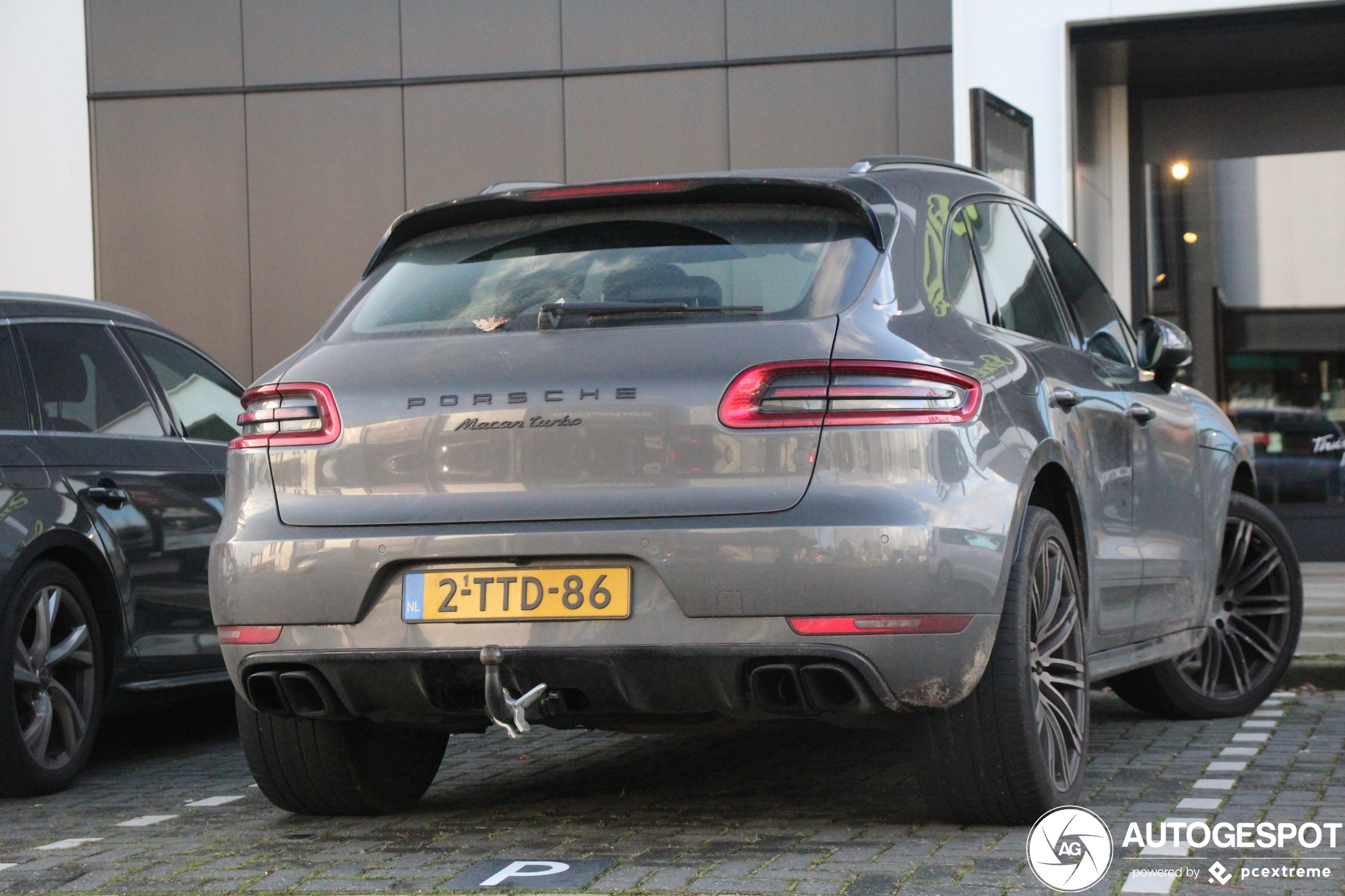 Porsche 95B Macan Turbo