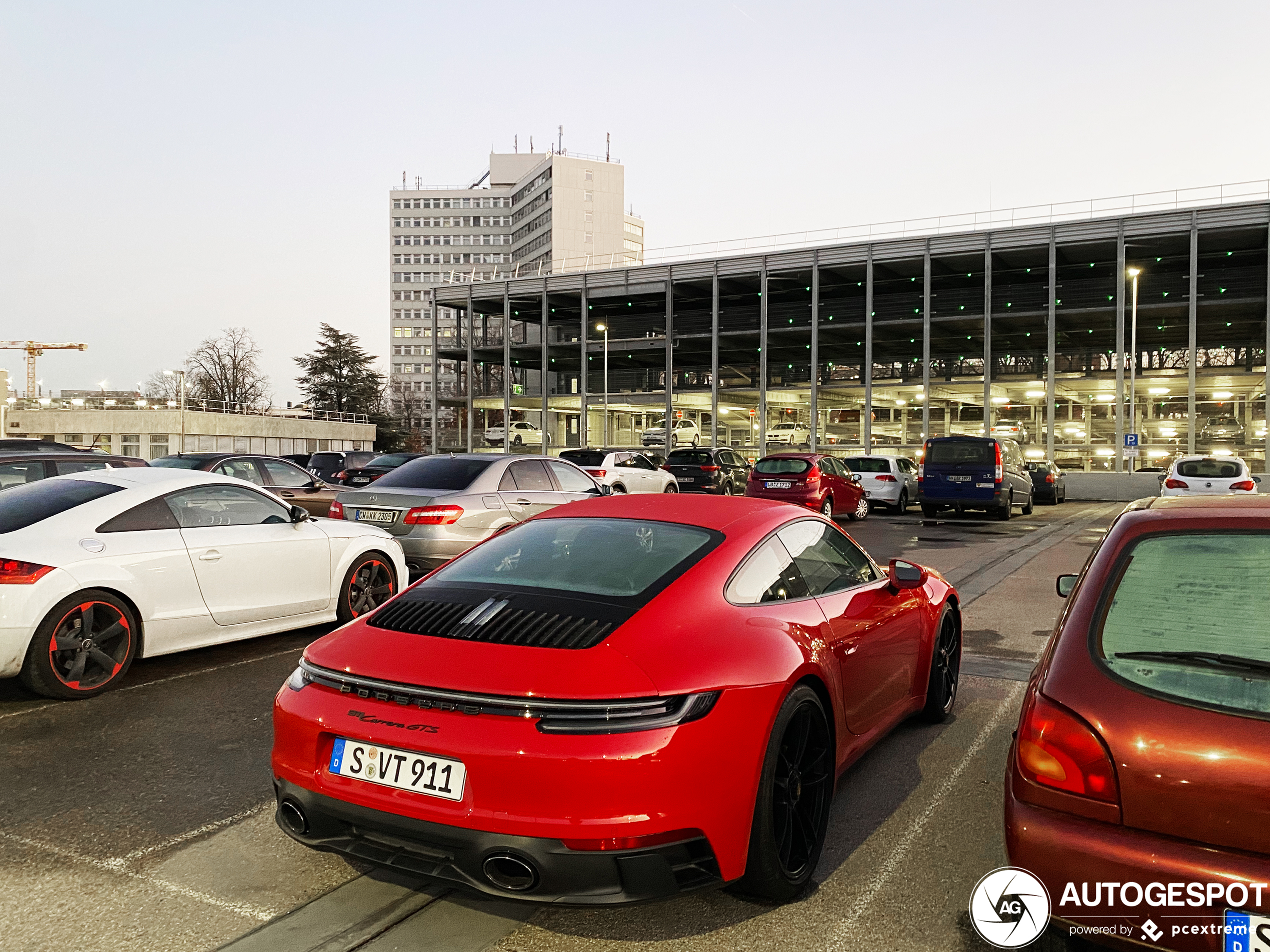 Porsche 992 Carrera GTS