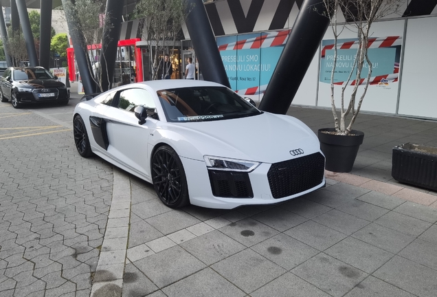 Audi R8 V10 Plus 2015