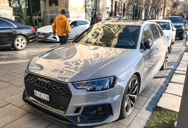 Audi RS4 Avant B9