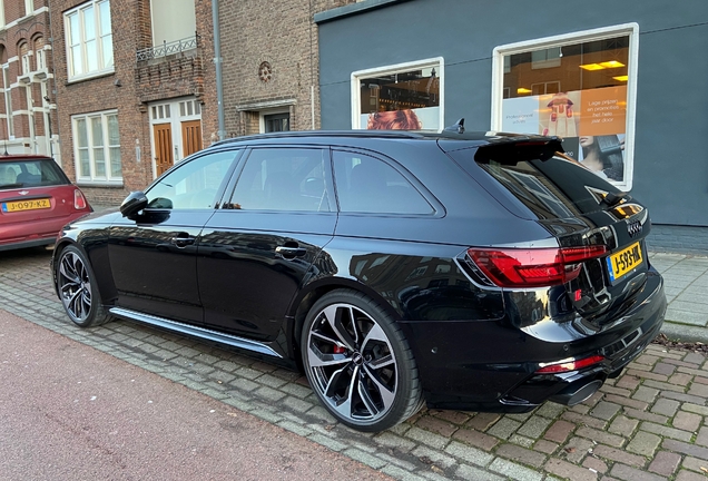 Audi RS4 Avant B9