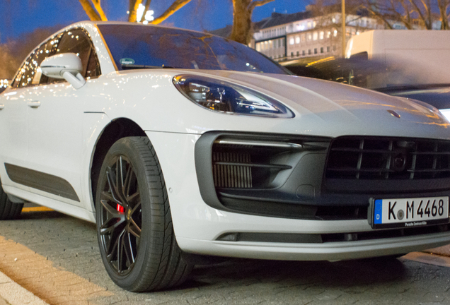 Porsche 95B Macan GTS MkIII