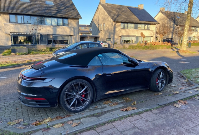 Porsche 992 Carrera S Cabriolet