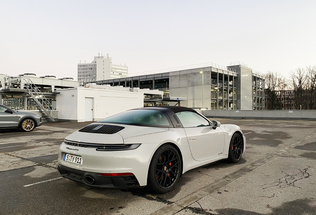 Porsche 992 Targa 4 GTS