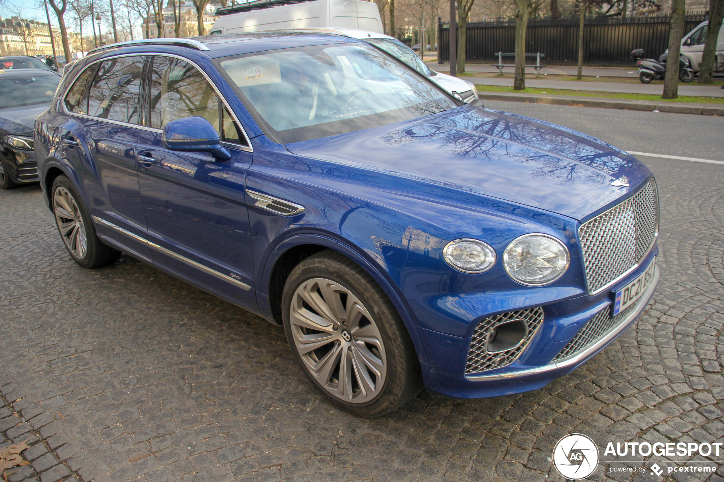 Bentley Bentayga Hybrid 2021 First Edition