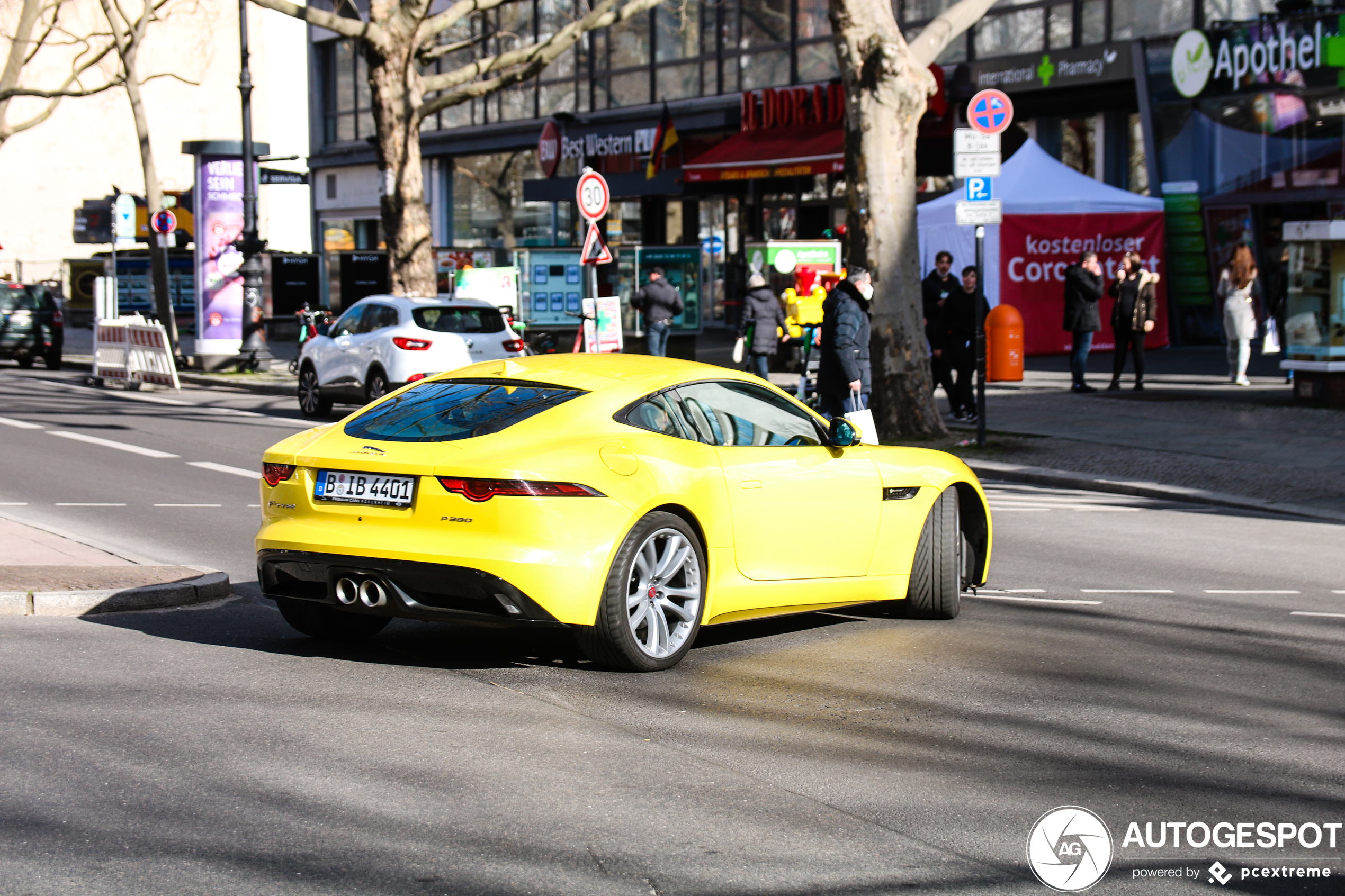 Jaguar F-TYPE P380 Coupé