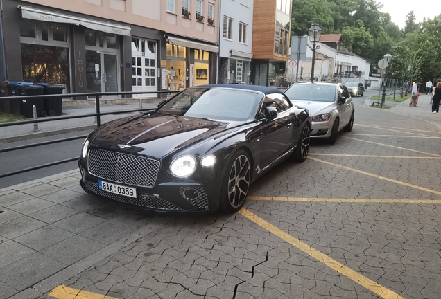 Bentley Continental GTC V8 2020