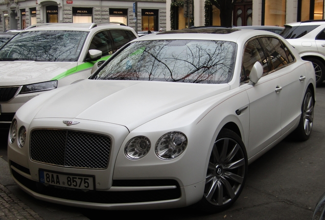 Bentley Flying Spur V8