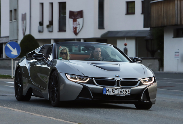 BMW i8 Roadster