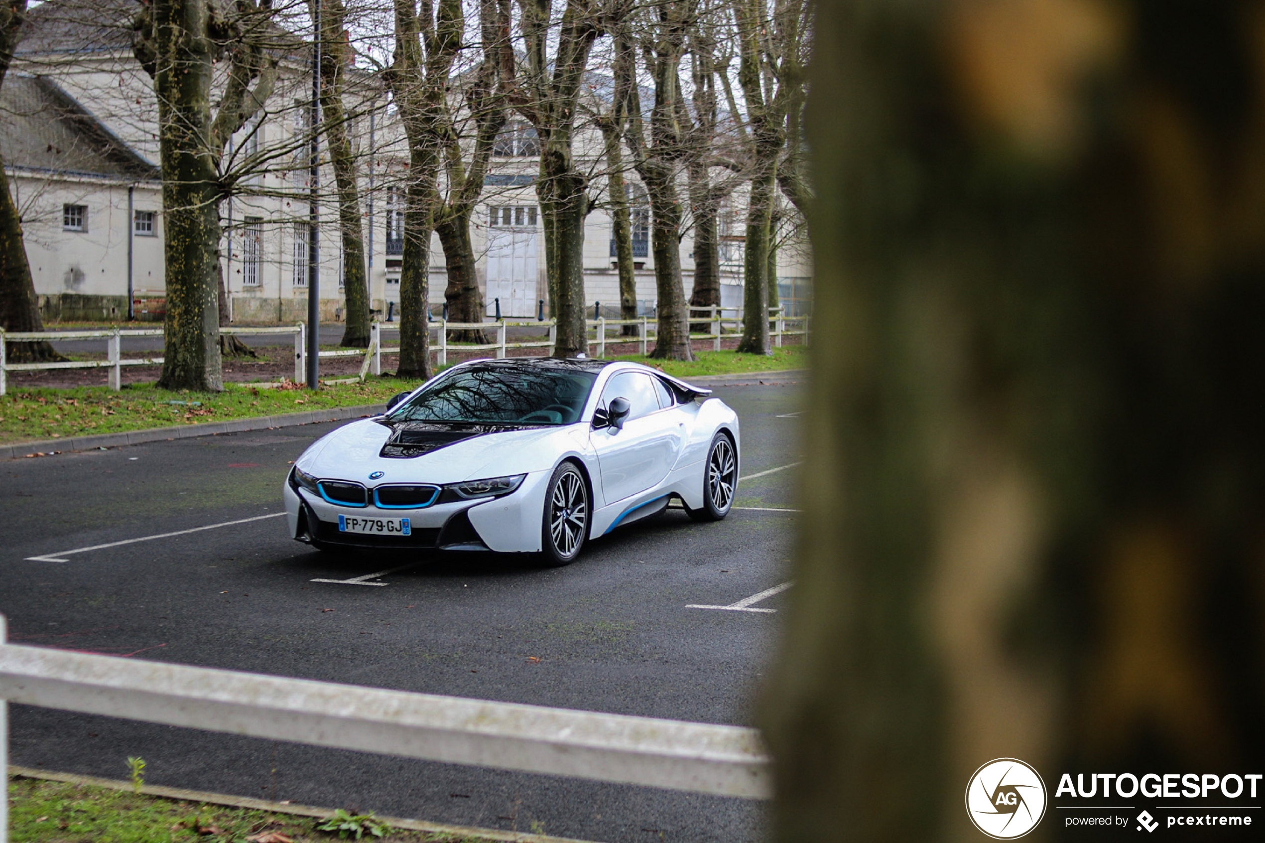 BMW i8