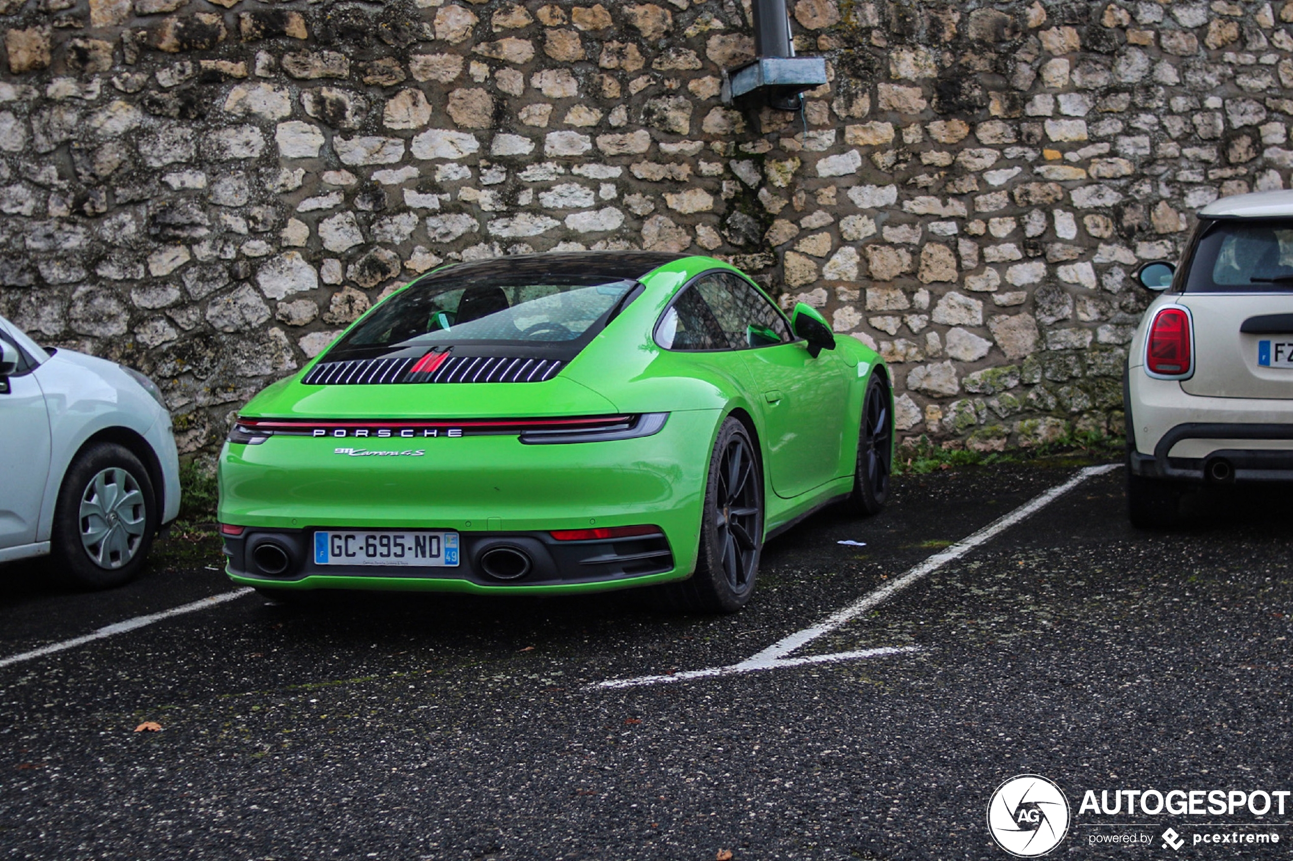 Porsche 992 Carrera 4S