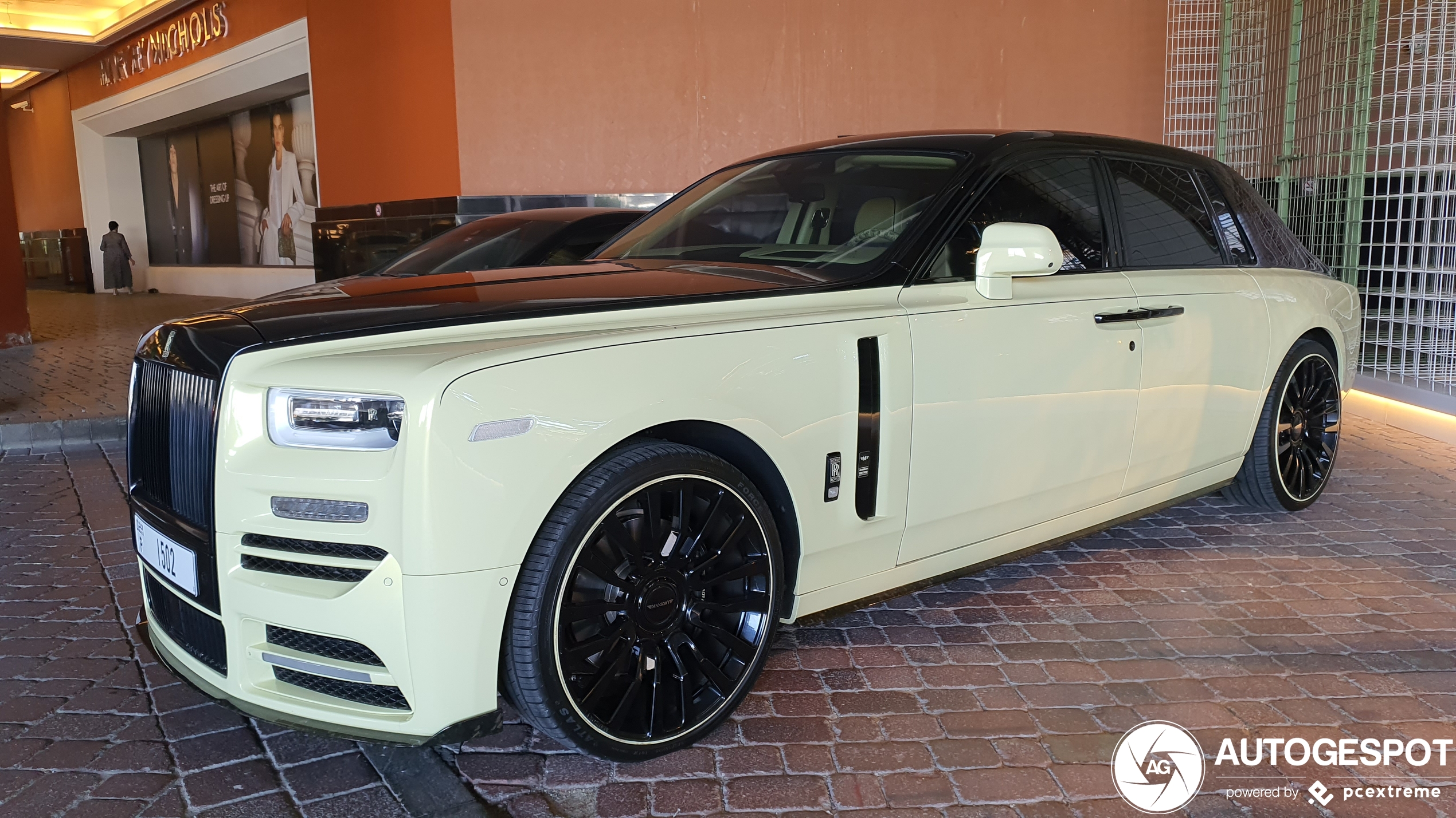 Rolls-Royce Phantom VIII Mansory brengt een lang leven en geluk