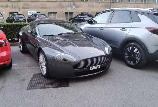 Aston Martin V8 Vantage