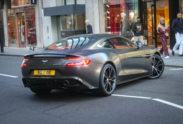 Aston Martin Vanquish 2013