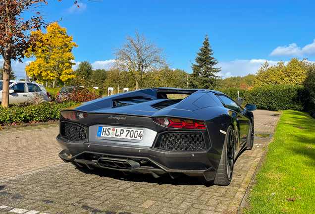 Lamborghini Aventador LP700-4 Roadster