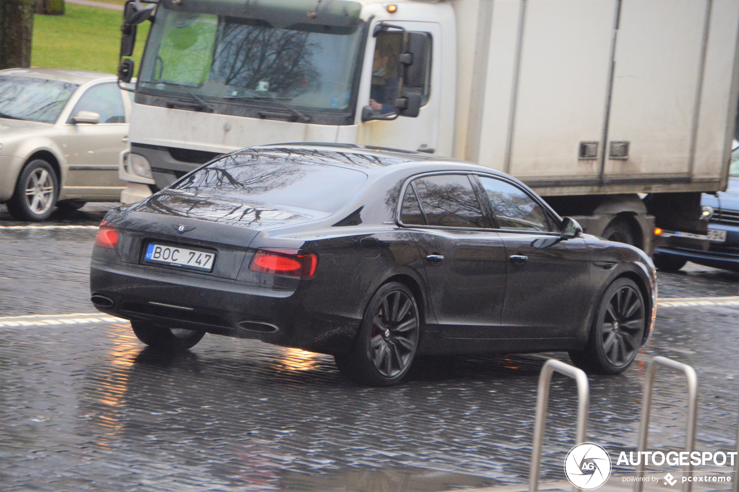 Bentley Flying Spur W12