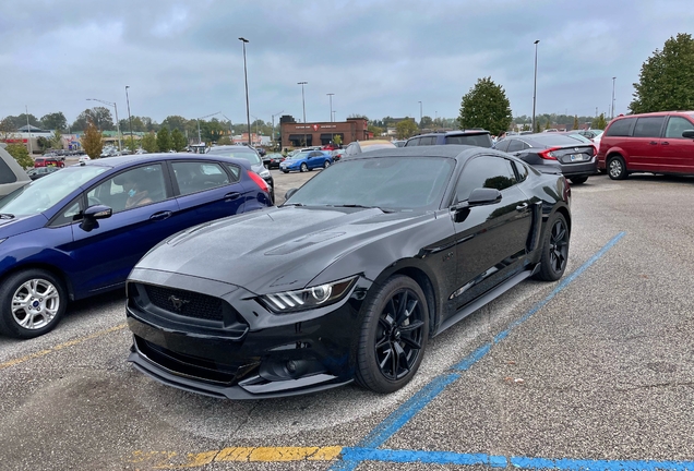 Ford Mustang GT 2015