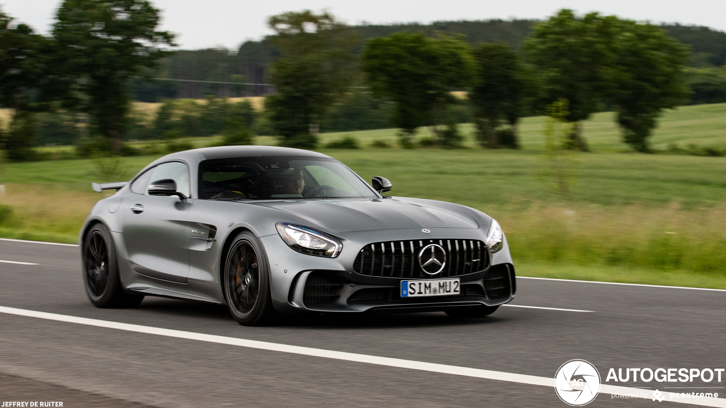 Mercedes-AMG GT R C190