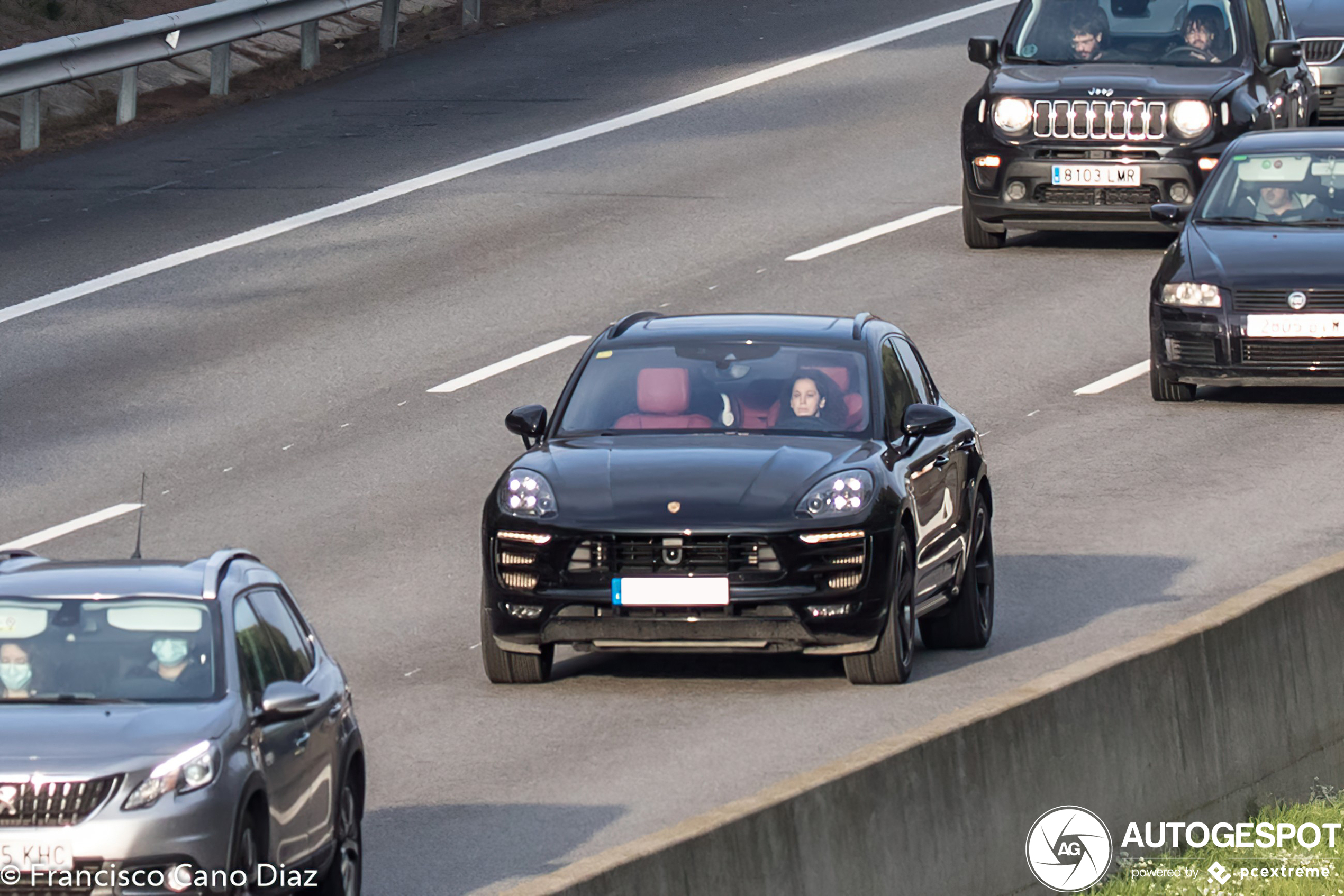 Porsche 95B Macan Turbo