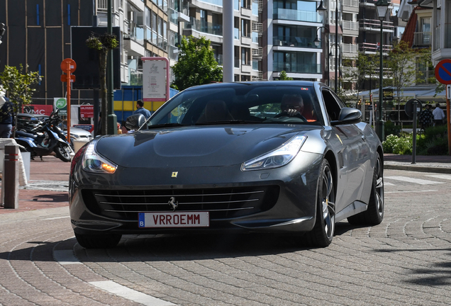 Ferrari GTC4Lusso T