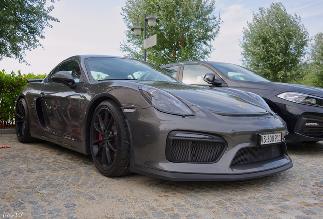 Porsche 981 Cayman GT4