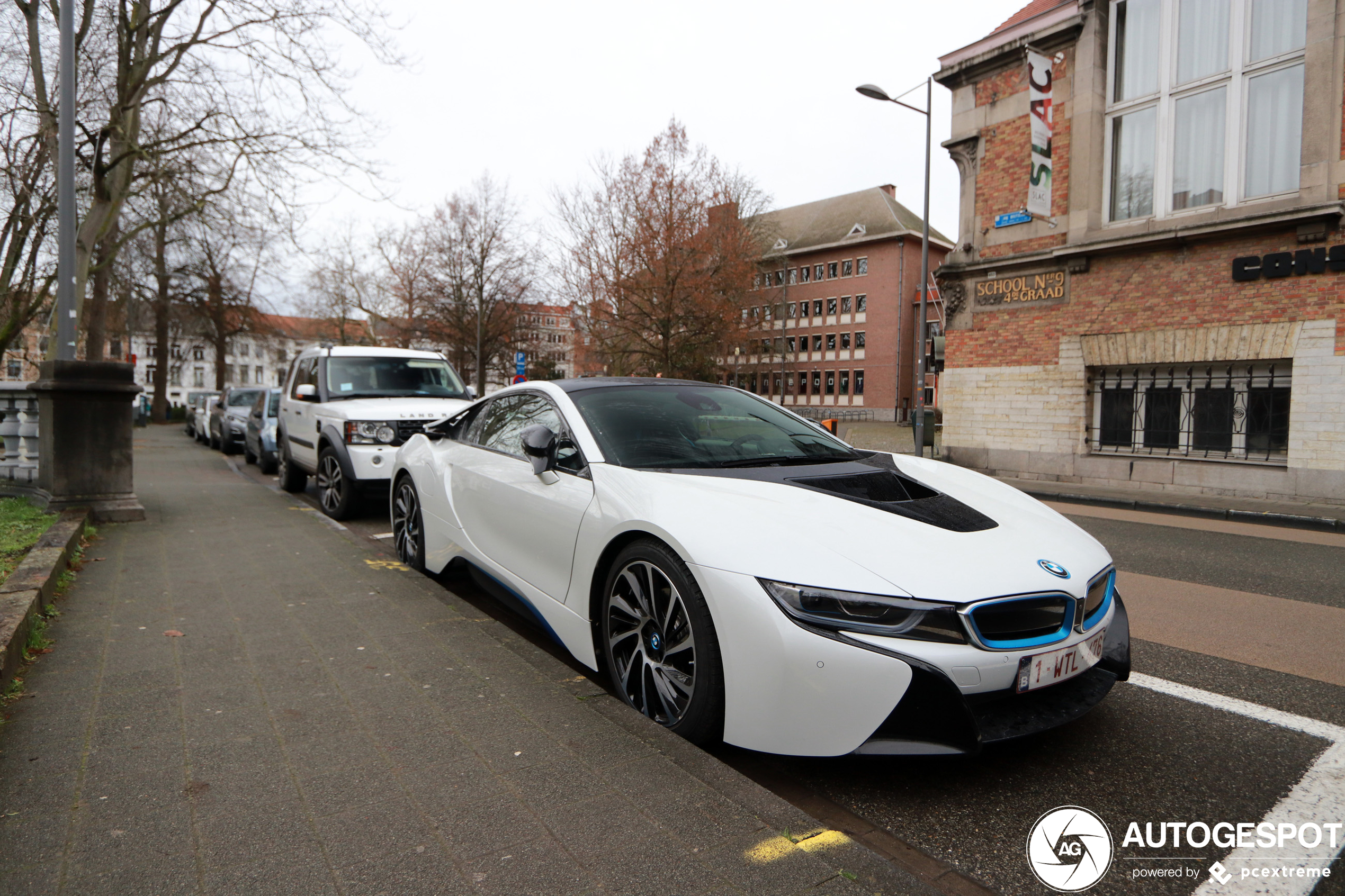 BMW i8