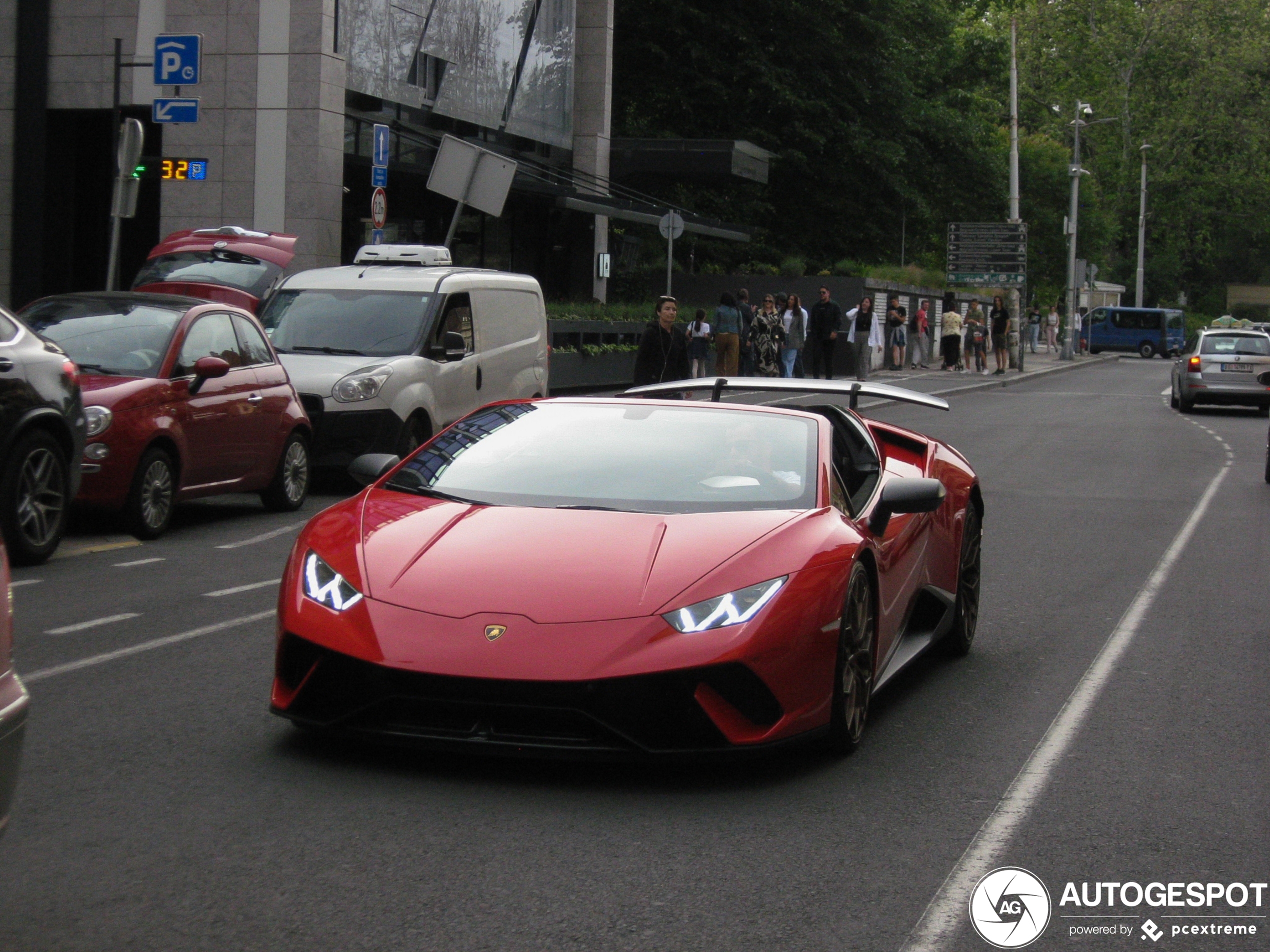 Lamborghini Huracán LP640-4 Performante Spyder