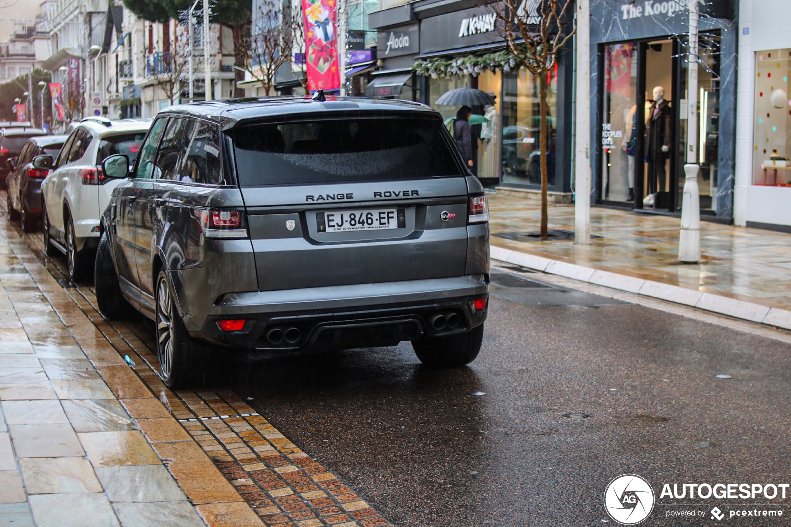 Land Rover Range Rover Sport SVR