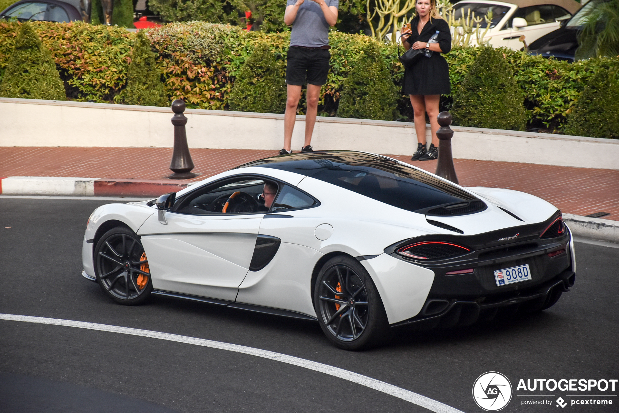 McLaren 570GT