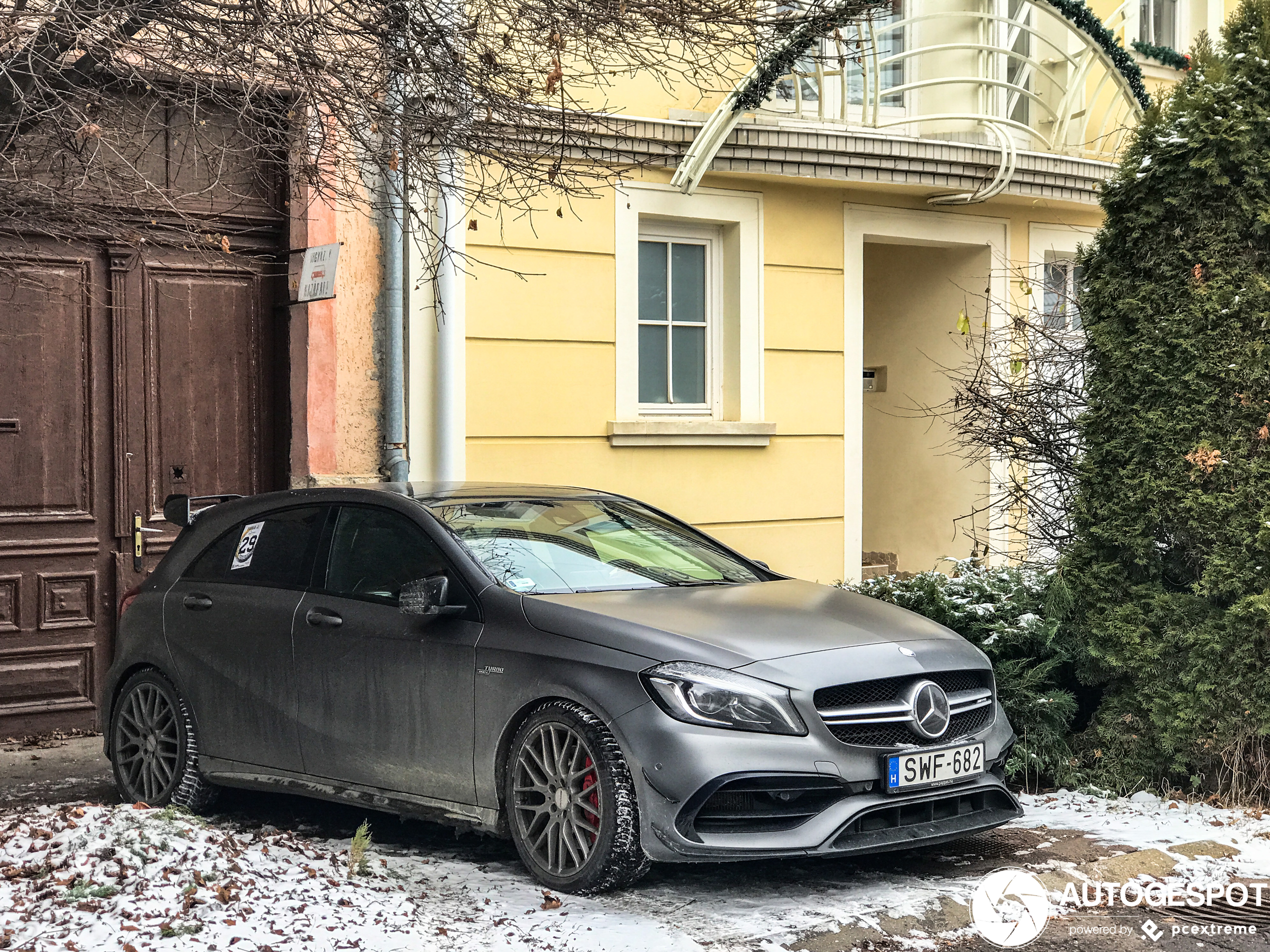 Mercedes-AMG A 45 W176 2015