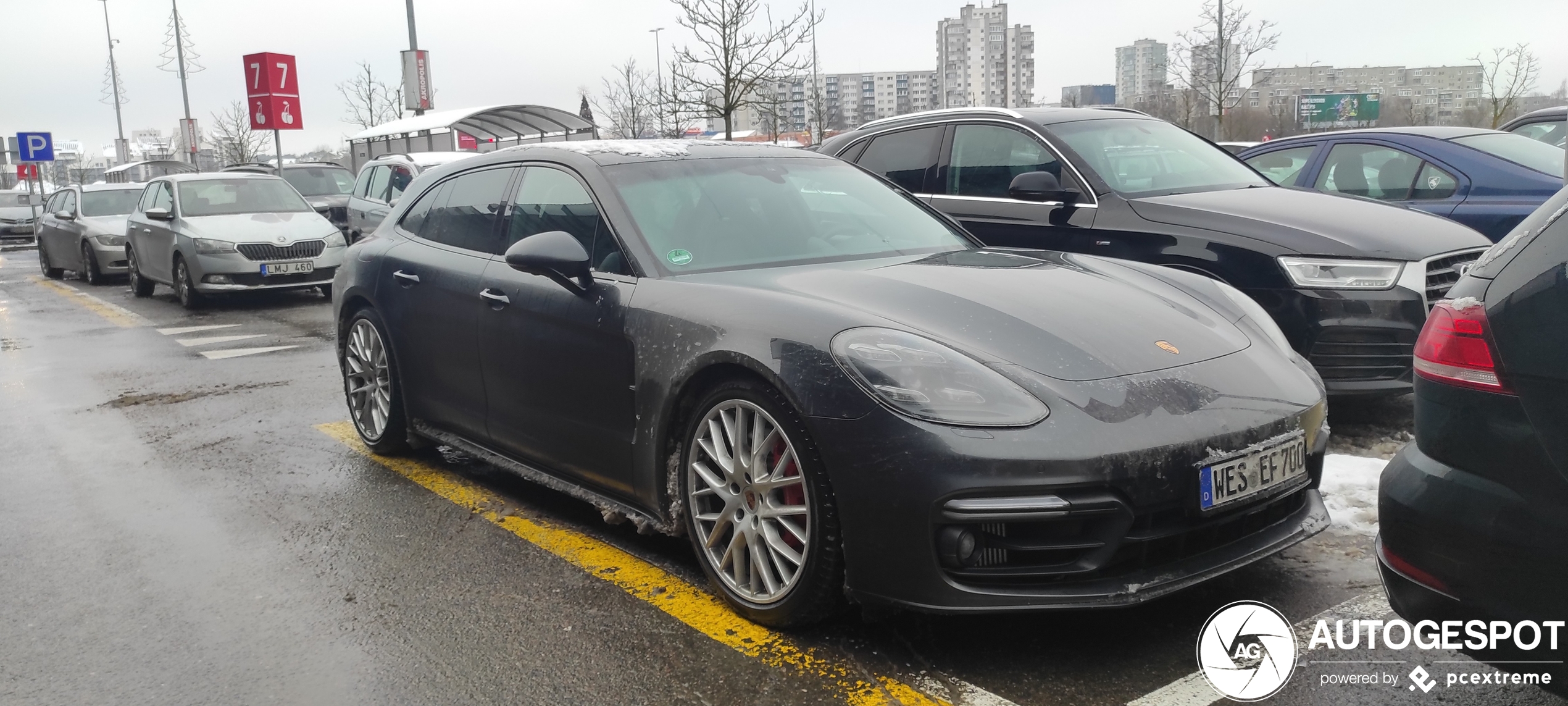 Porsche 971 Panamera GTS Sport Turismo