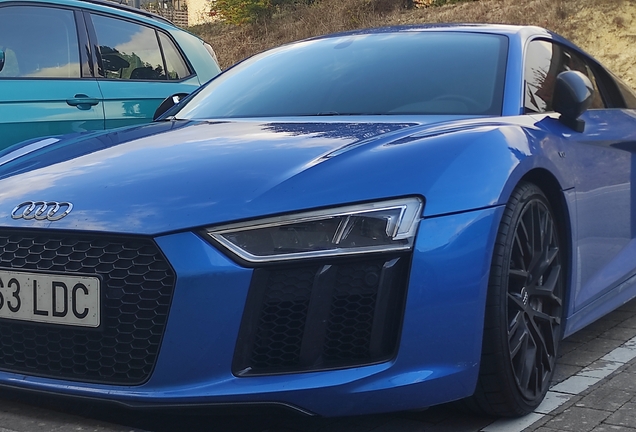 Audi R8 V10 Plus 2015