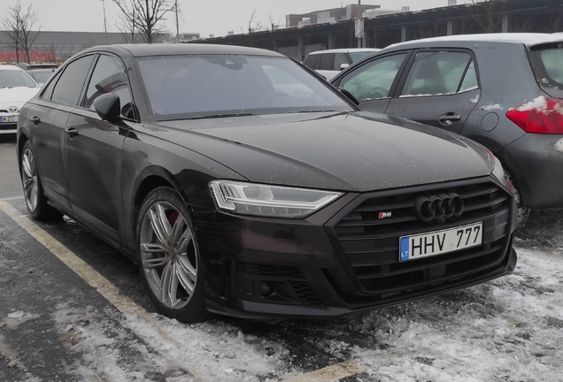 Audi S8 D5