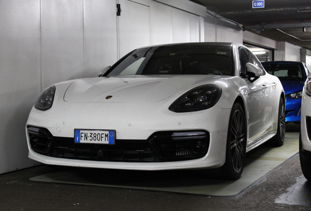 Porsche 971 Panamera Turbo S E-Hybrid