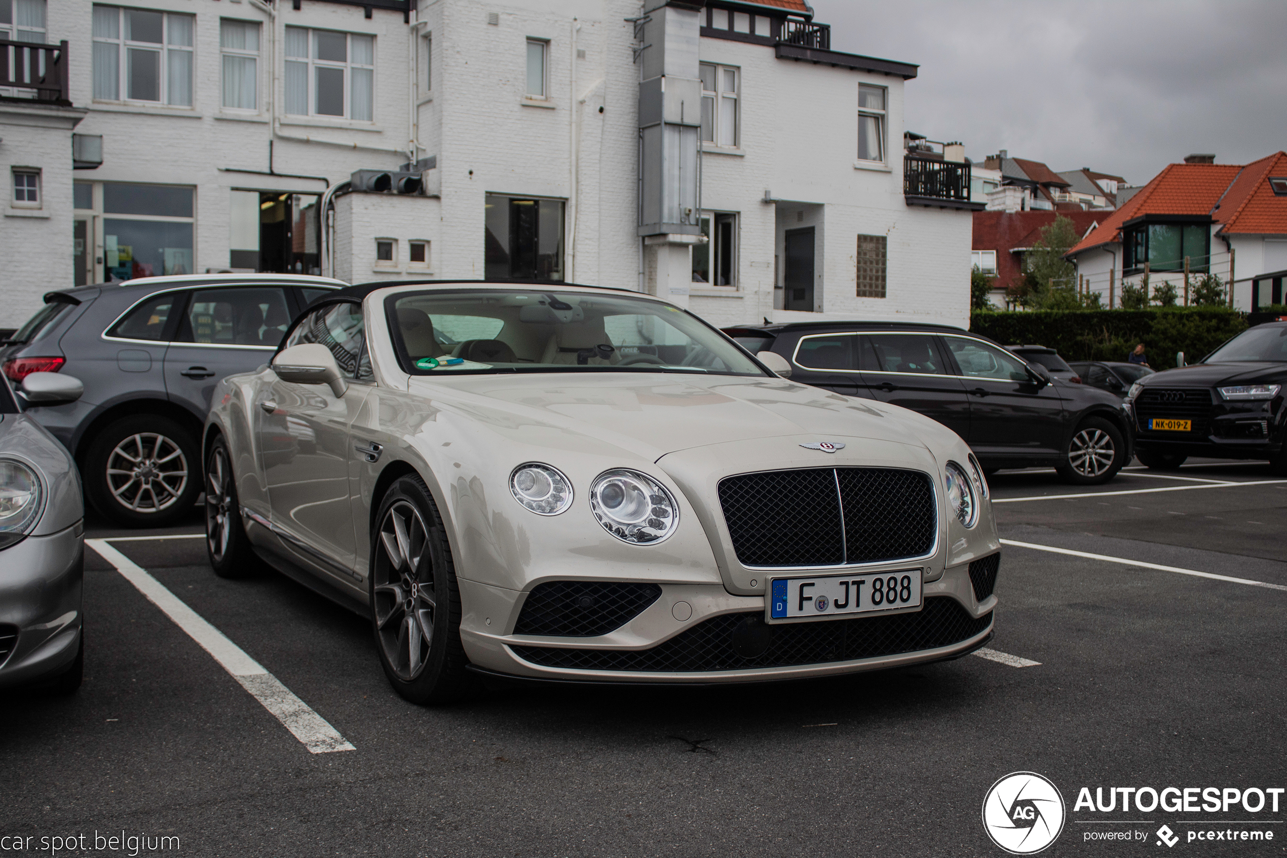 Bentley Continental GTC V8 2016