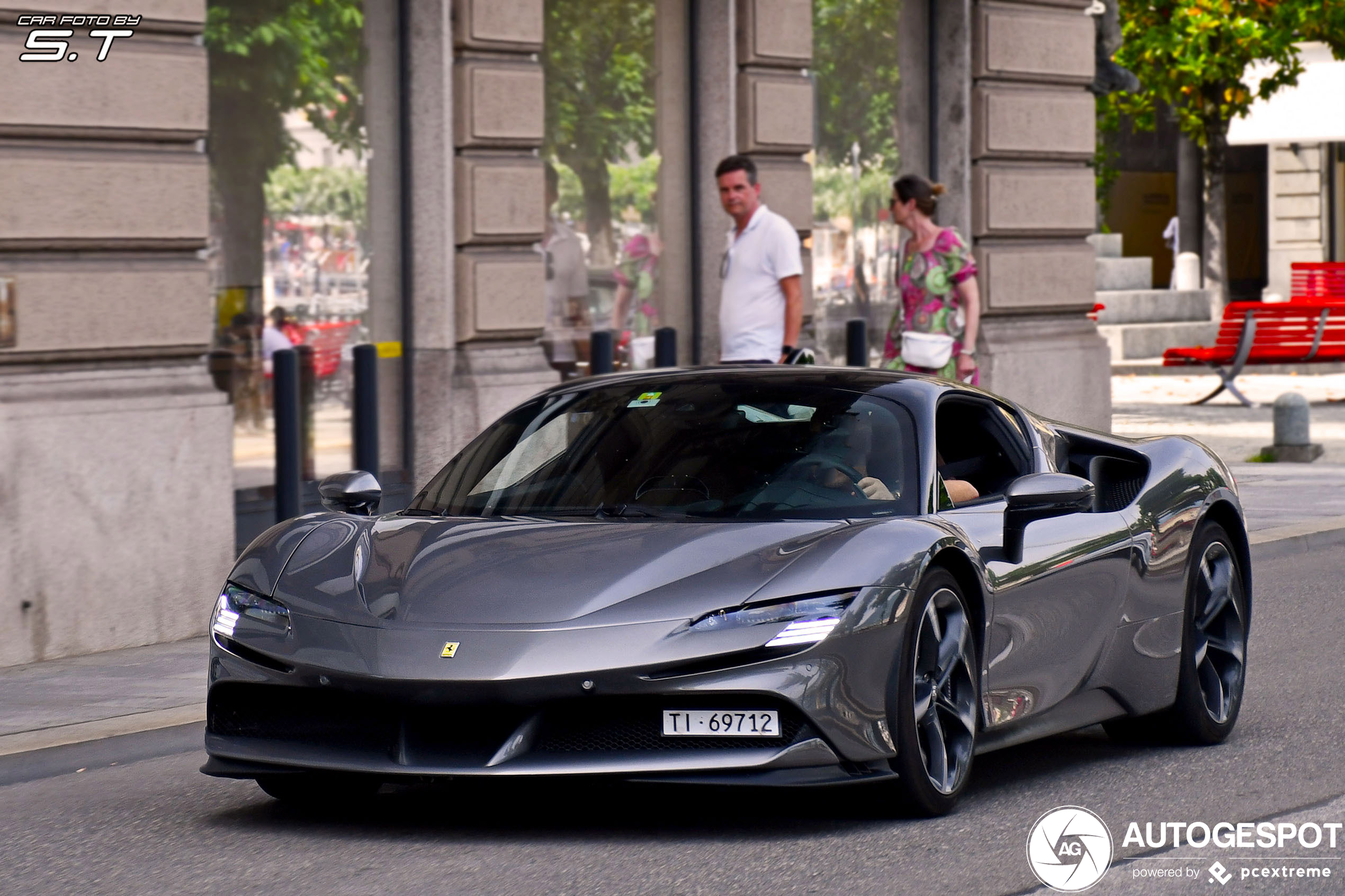 Ferrari SF90 Stradale