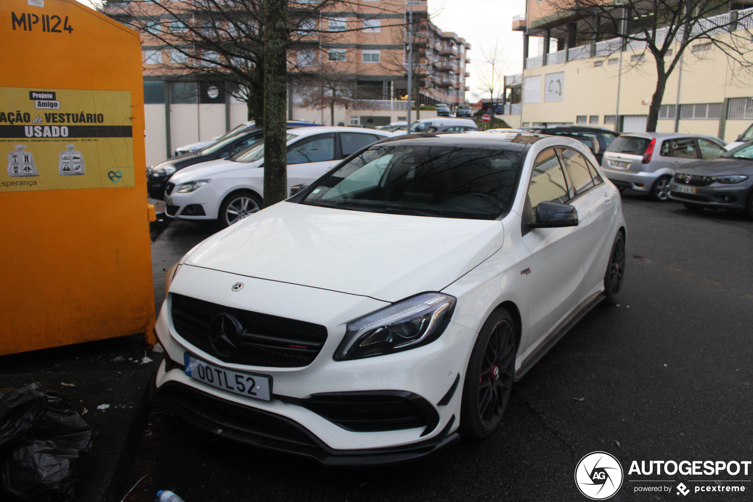 Mercedes-AMG A 45 W176 2015