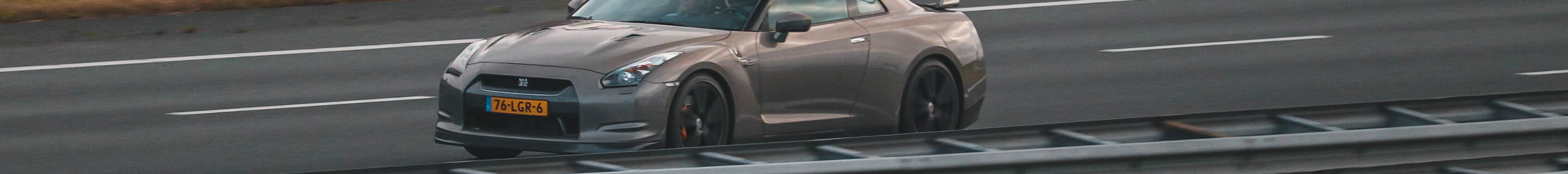 Nissan GT-R